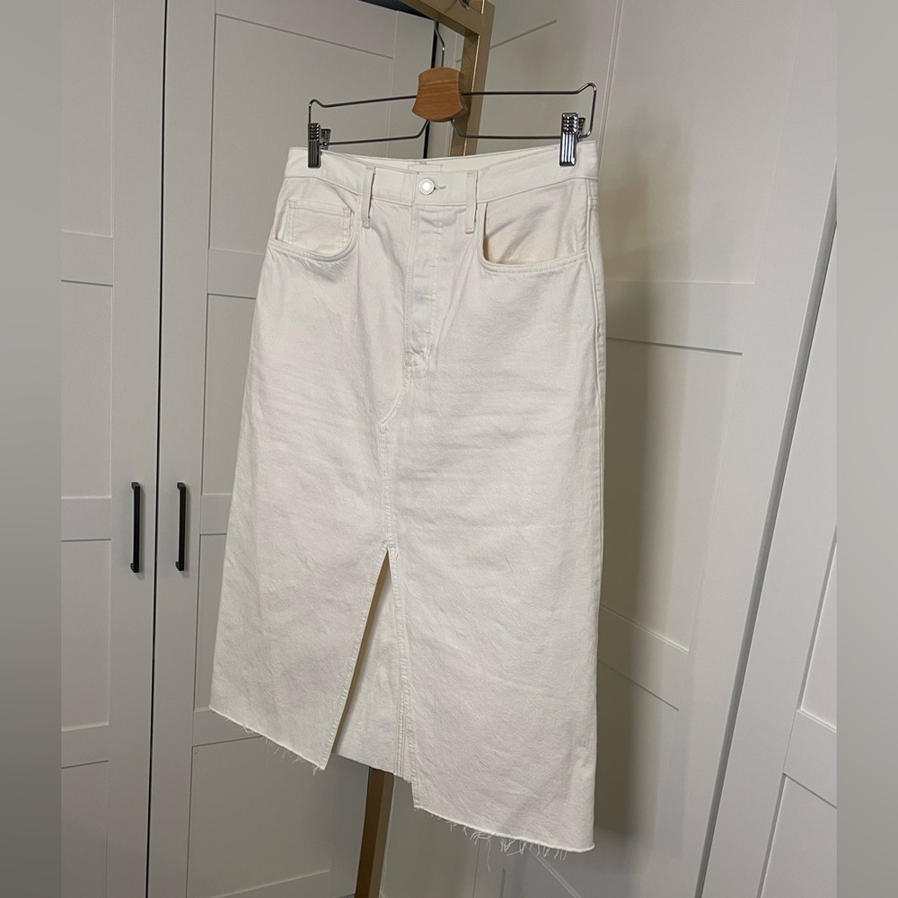 Favorite Daughter The Sadie Maxi Skirt in Gardenia. - Picture 2 of 13